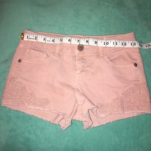 Rue 21 Pink Lace Design Jean shorts